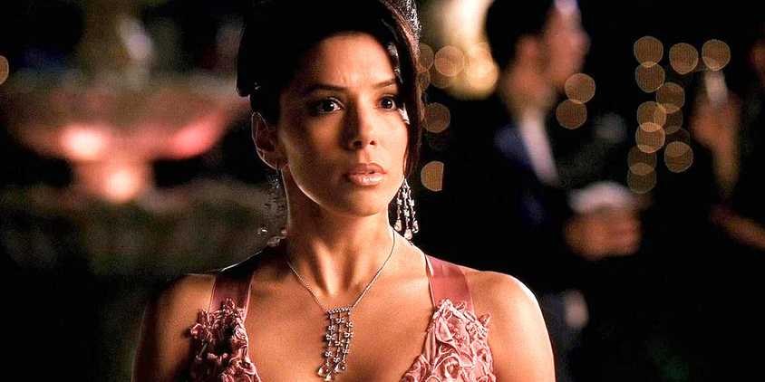 Gabby looking concerned in Desperate Housewives