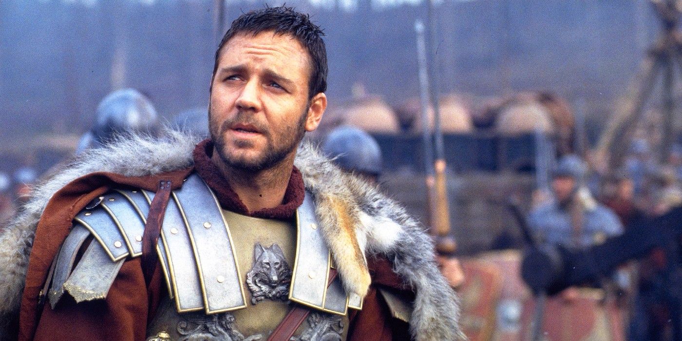 Russell Crowe as Maximus Decimus Meridius on the battlefield in Gladiator