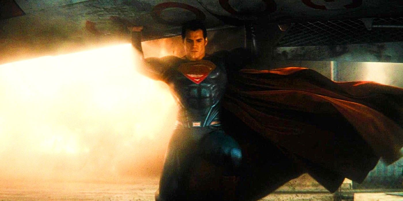 James Gunn gives update on new Superman costume for DC Universe movie ...