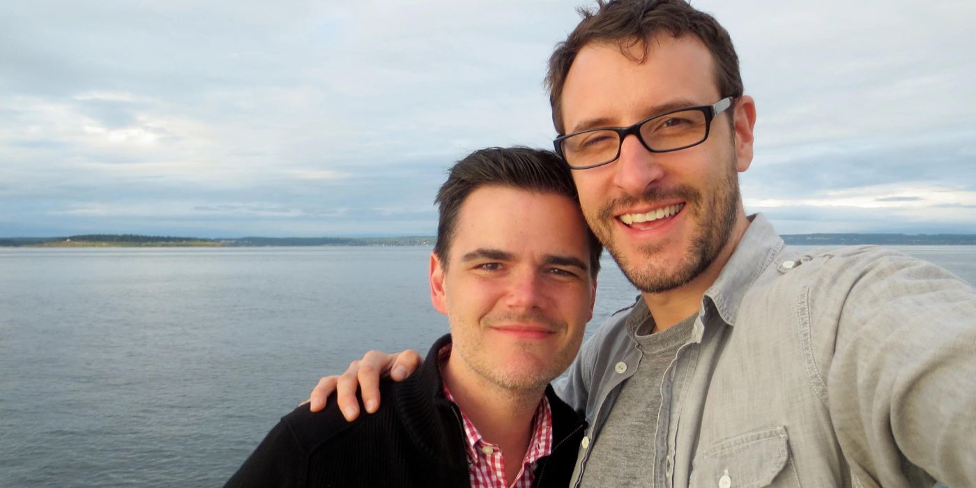 Kit Cowan and Michael Ausiello posing for a photograph