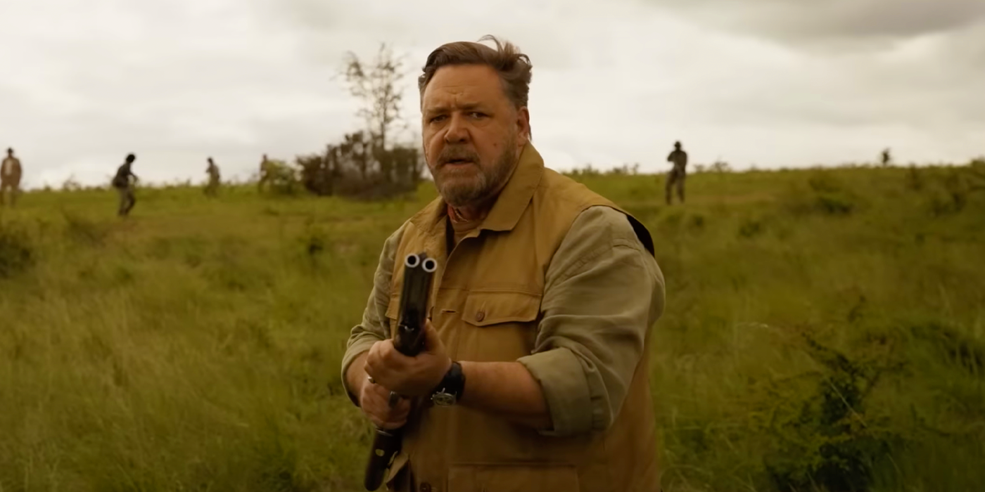 Russell Crowe como el padre de Kraven en Kraven the Hunter tiene un arma