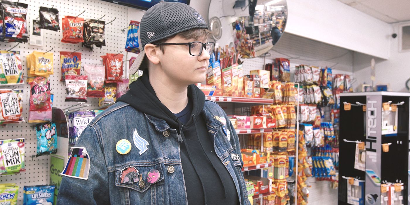 Sav Rodgers in Quick Stop in Chasing Chasing Amy