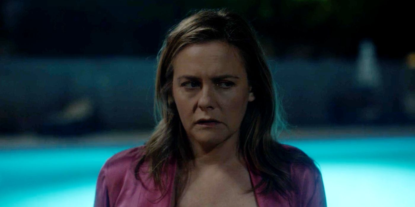 An image of Alicia Silverstone looking suspicious in American Horror Stories