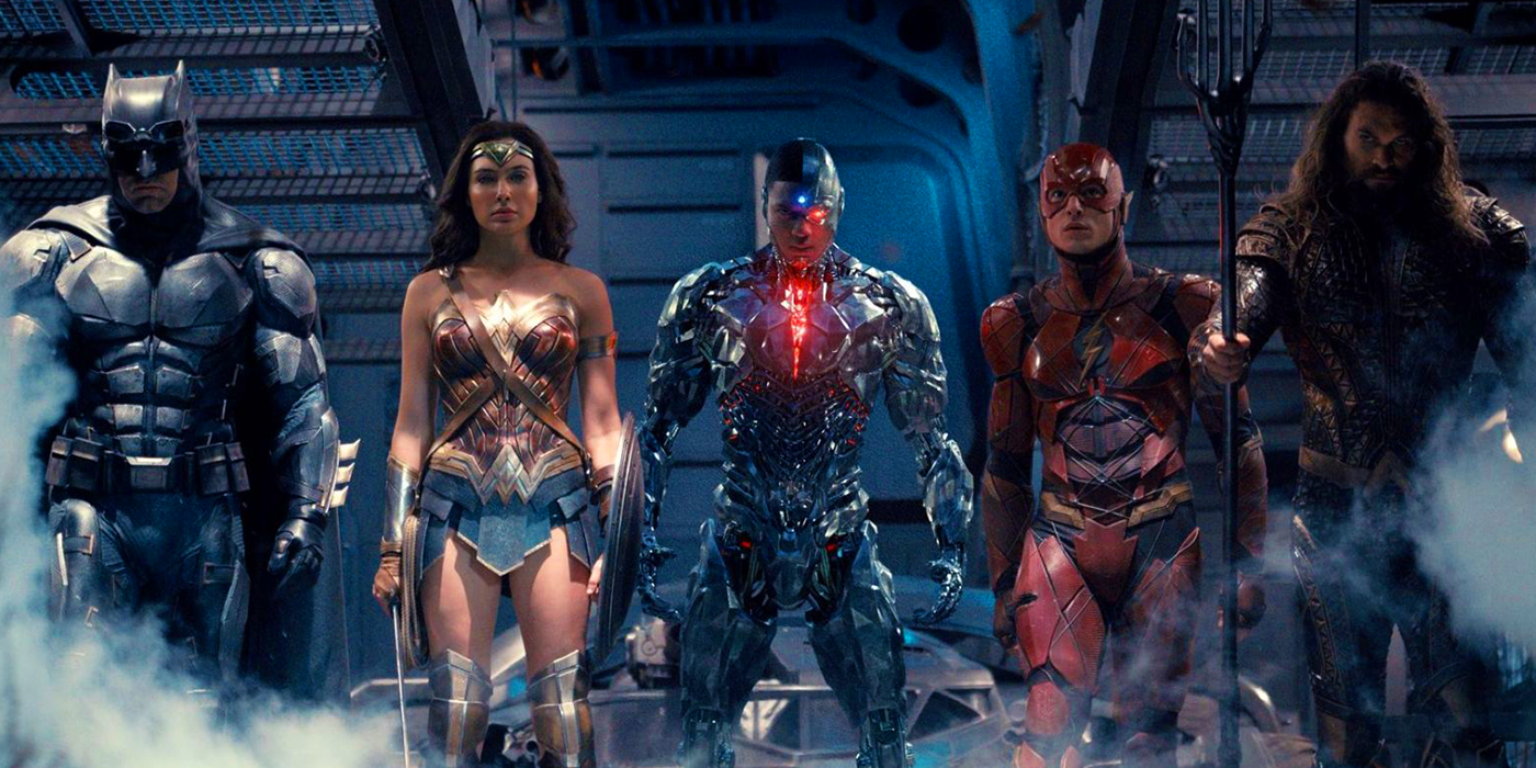 Batman, Wonder Woman, Cyborg, the Flash, and Aquaman in Justice League 2017