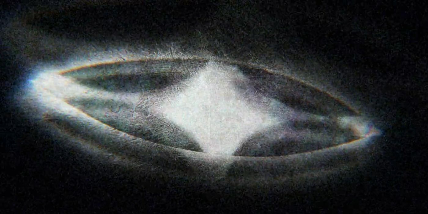 Bleach: The four-pupil eye of the Soul King.