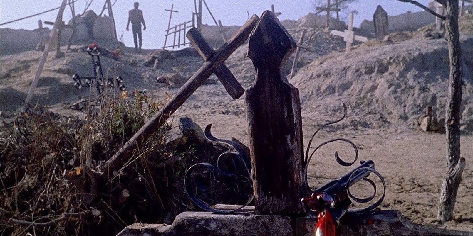 Django leaves the cemetery at the end of Django