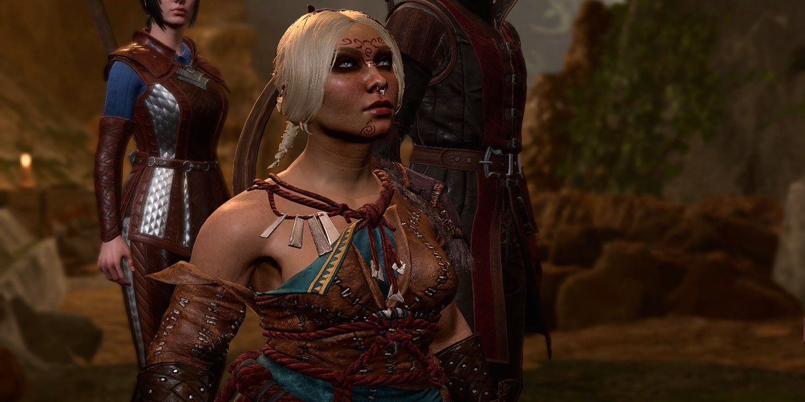 A female dwarf stands ready with her allies in Baldur's Gate 3