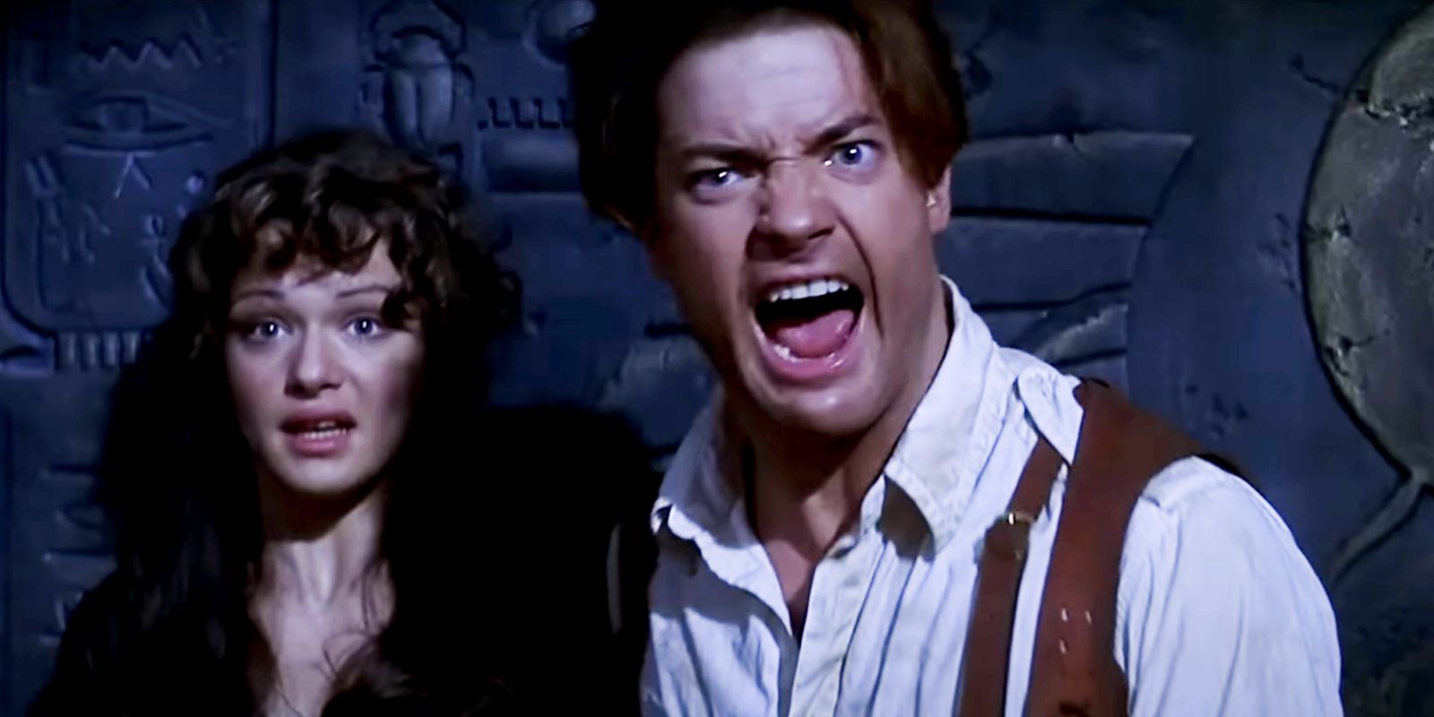 Evelyn and Rick screaming in ruins in The Mummy (1999)