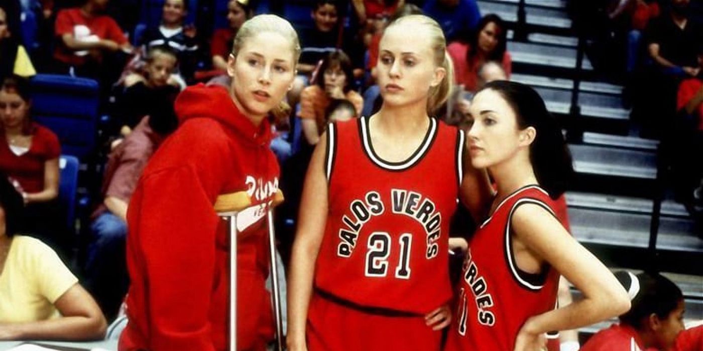 Disney Channel original movie Double Teamed: Heather on crutches with Heidi and other teammates during basketball game
