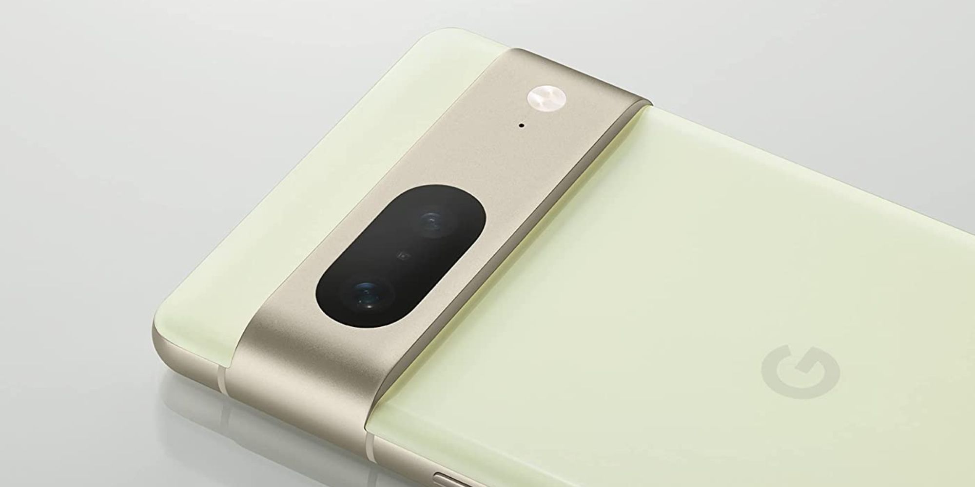 Image of the Google Pixel 7 in Lemongrass color