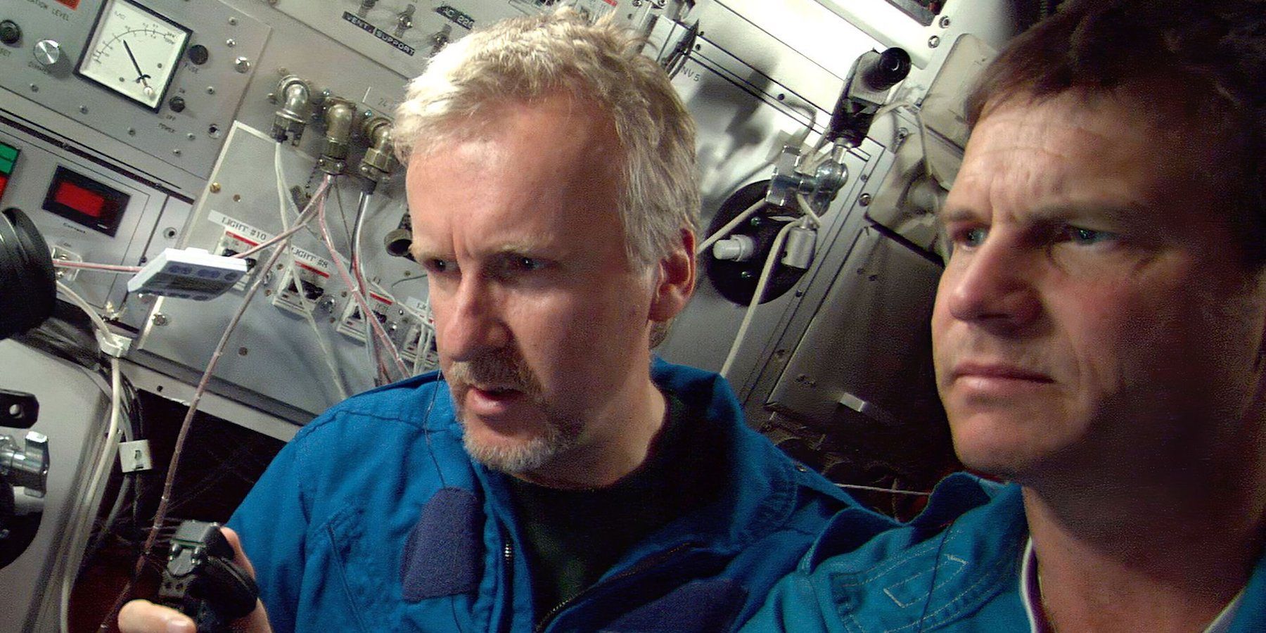 Director James Cameron in Ghosts of the Abyss