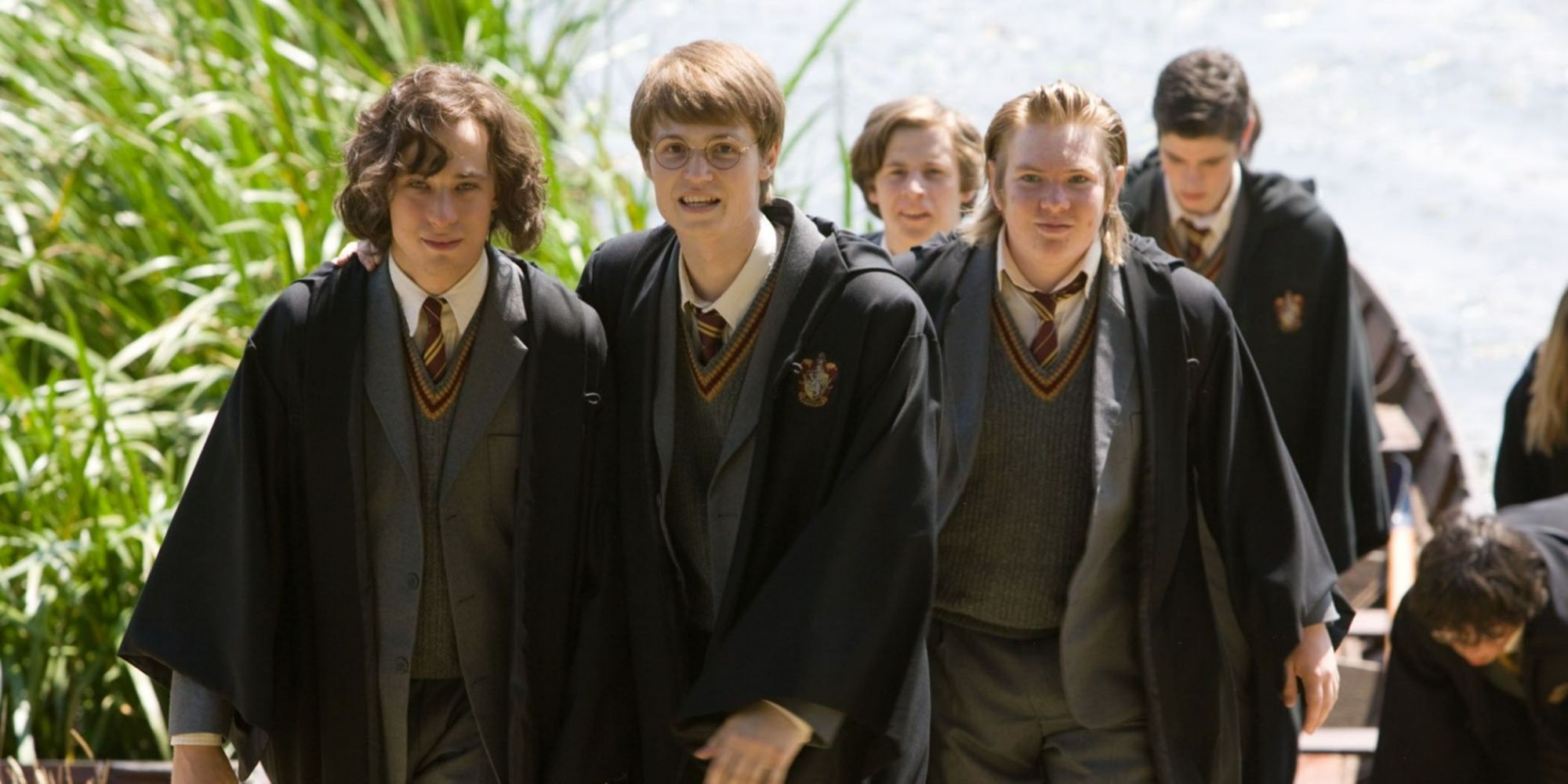 James Potter, Sirius Black and Peter Pettigrew at Hogwarts in a Harry Potter flashback