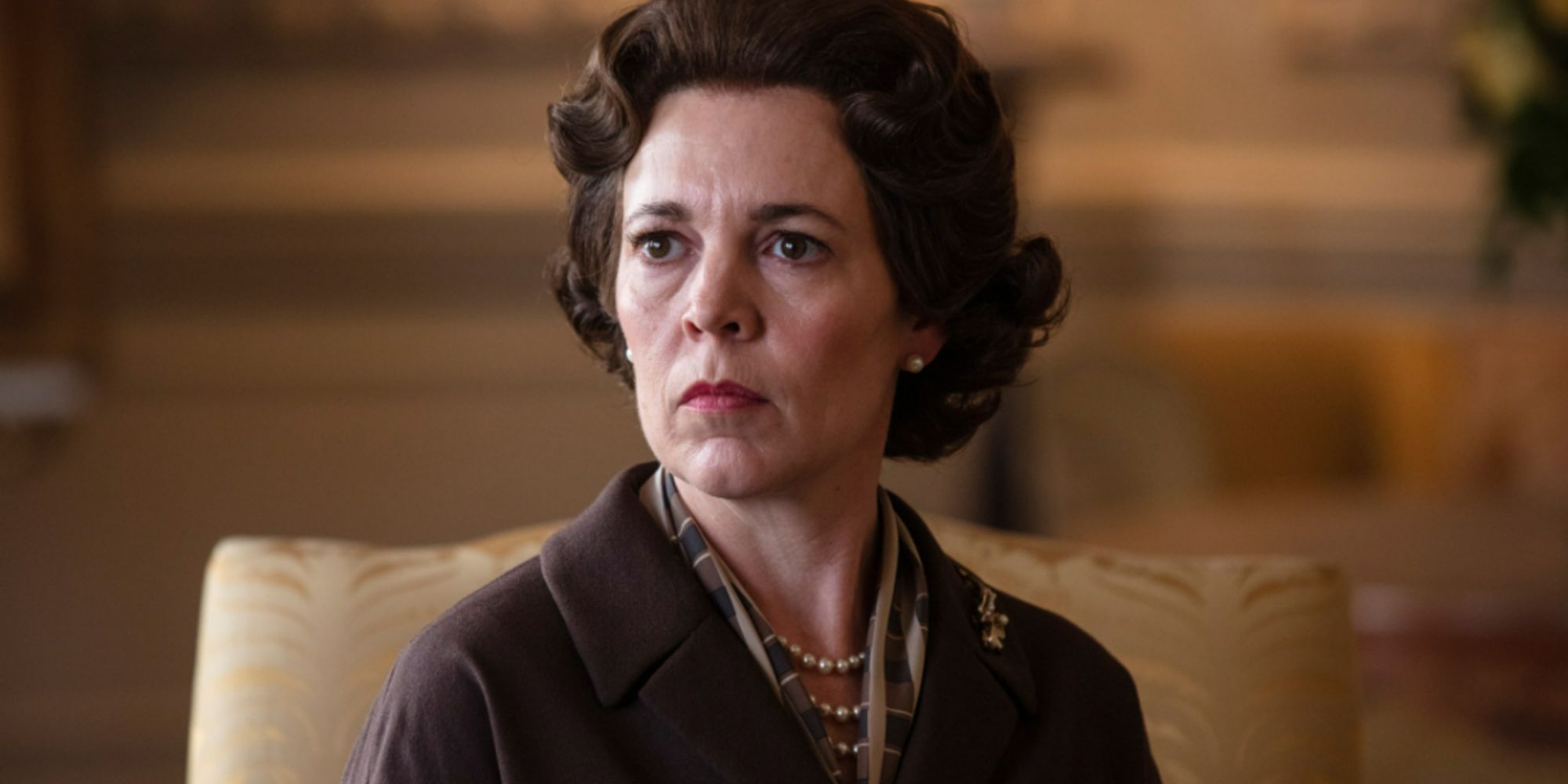 Olivia Colmans New The Crown Replacement Show Couldnt Be More Different From Her Queen Elizabeth Role