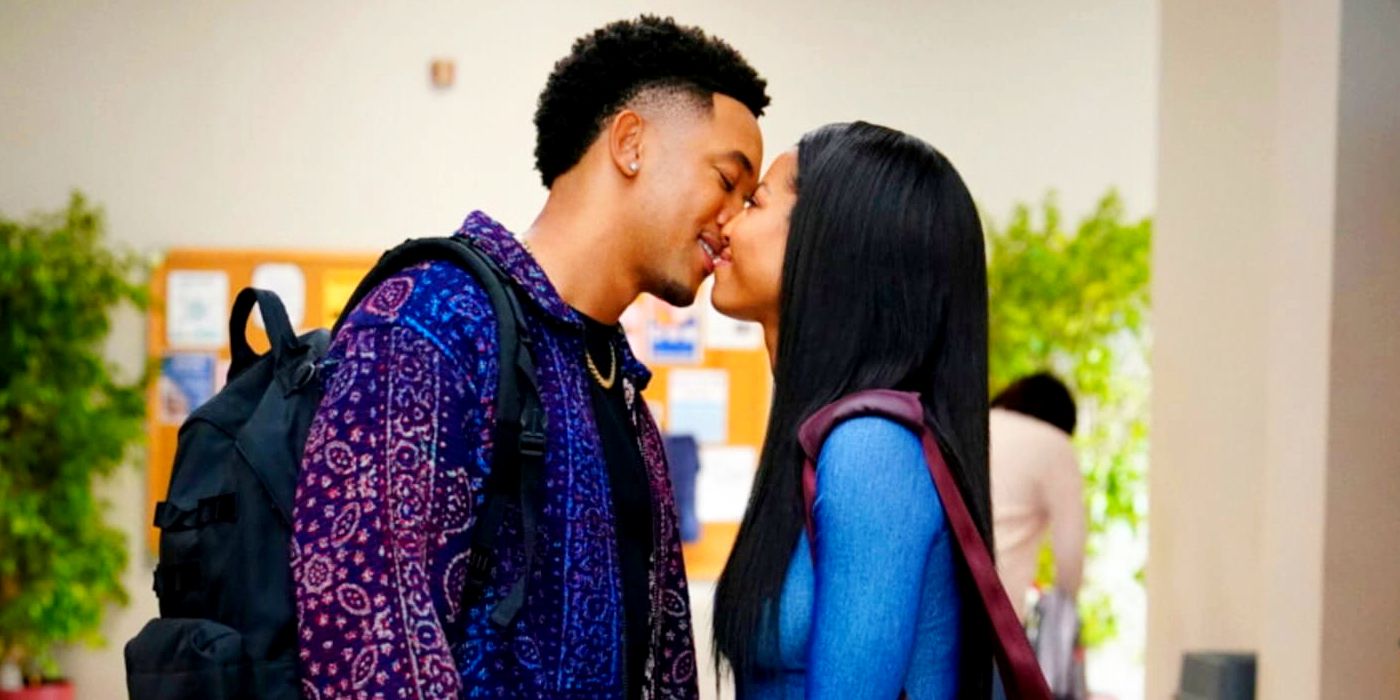Peyton Alex Smith as Damon Sims and Camille Hyde as Thea Mays Kissing in All American Homecoming