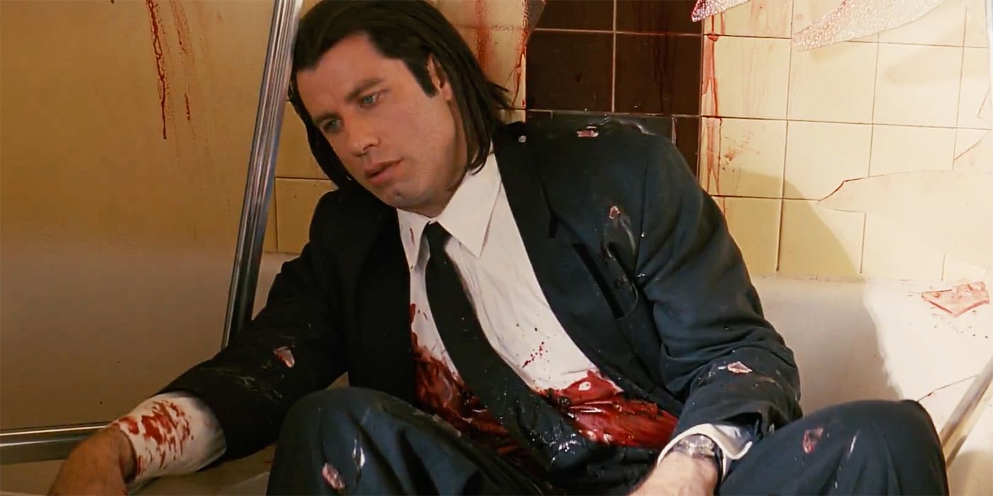 Vincent Vega muere en Pulp Fiction.