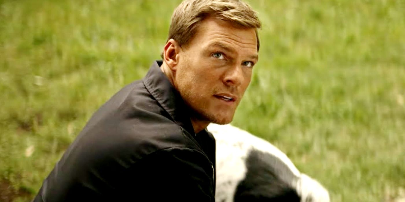 Reacher with his dog in the Prime Video show