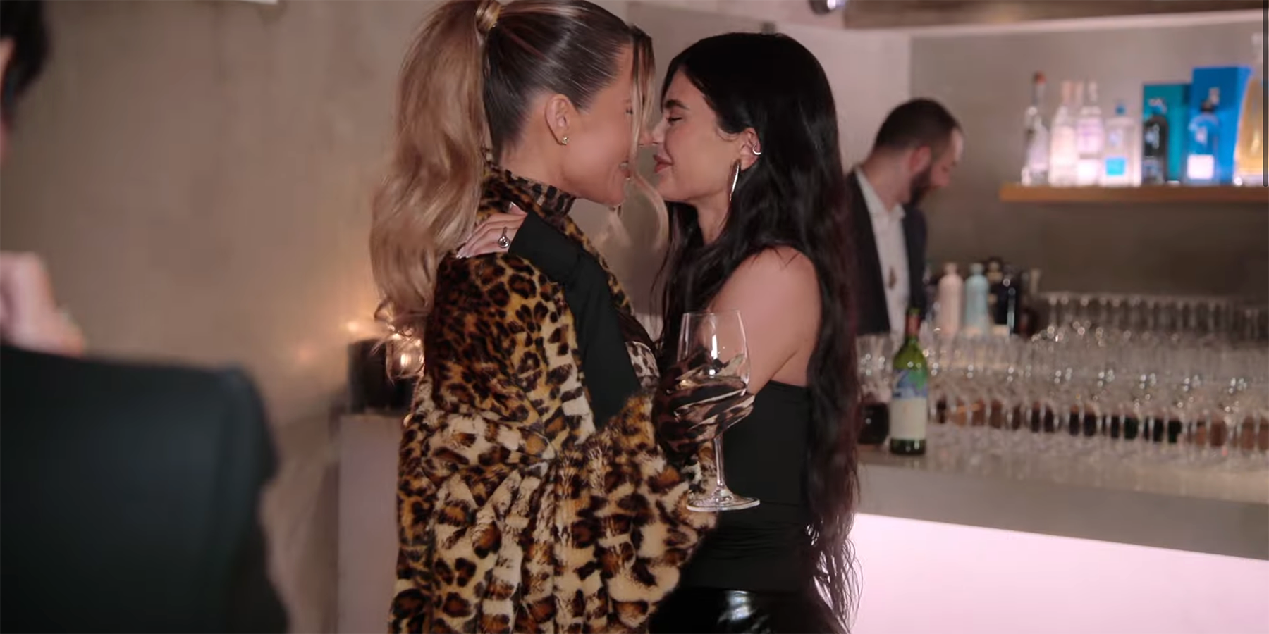 Khloé Kardashian Kylie Jenner The Kardashians Season 4