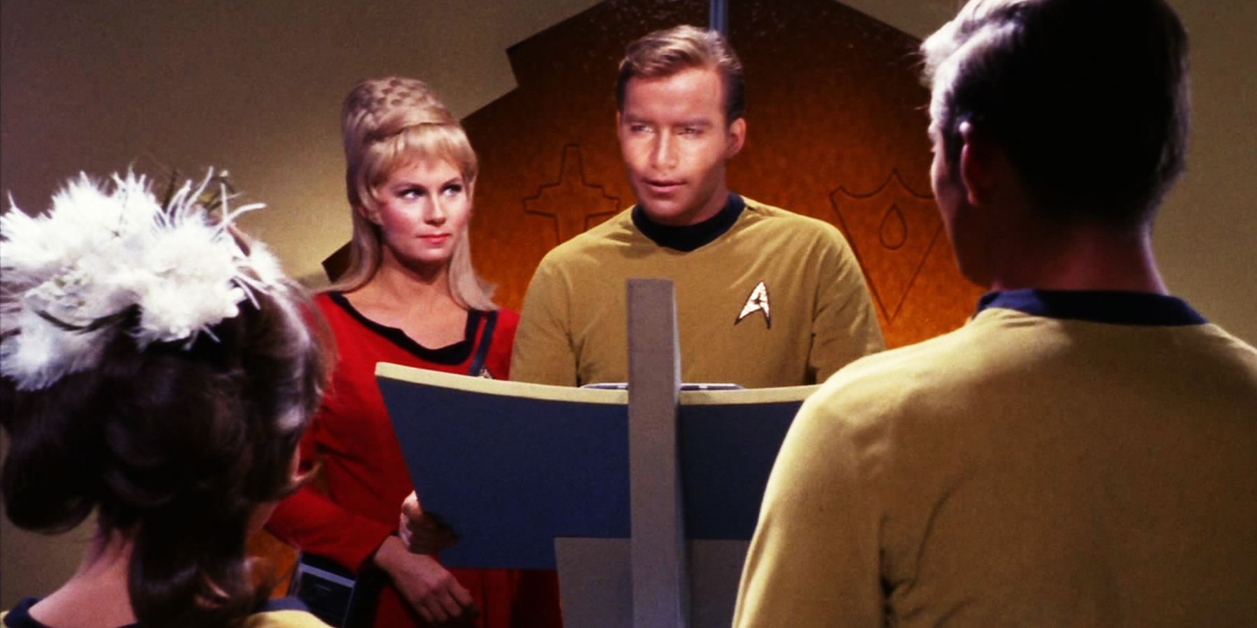 El regreso de Janice Rand a Star Trek fue la mejor parte del episodio flashback de Voyager