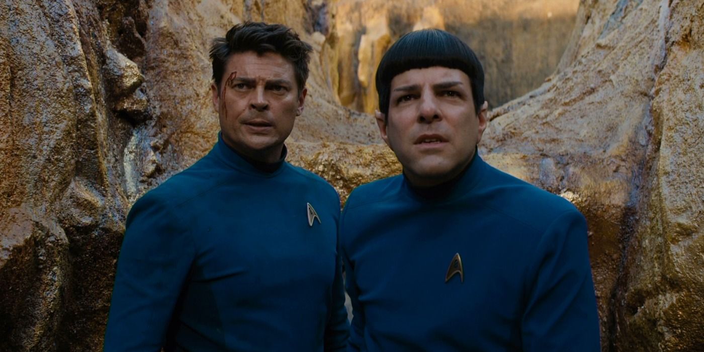 Star Trek Beyond McCoy Spock