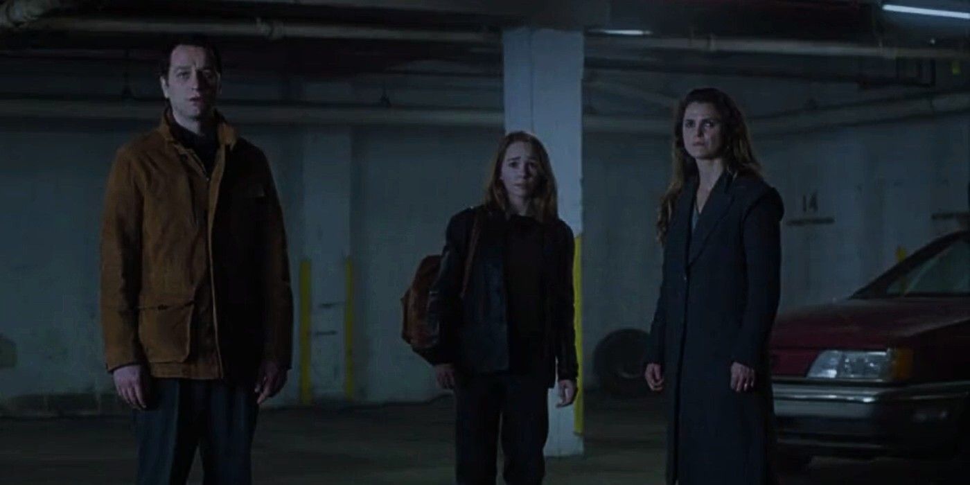 The Americans Ending Explained - Why Did Paige Get Off The Train?