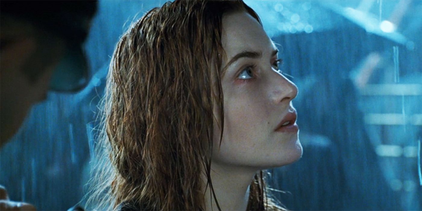 Titanic's Rose (Kate Winslet) arriving in New York.
