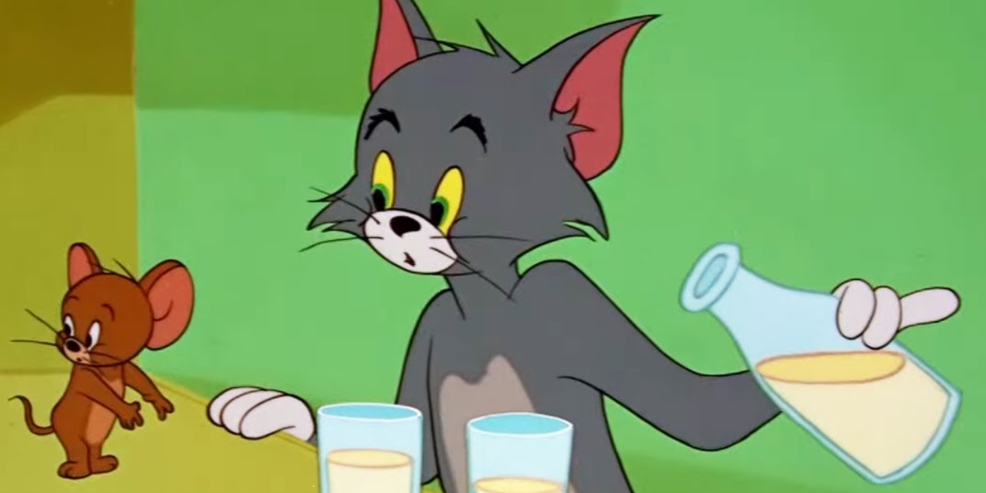 Tom e Jerry bebendo leite