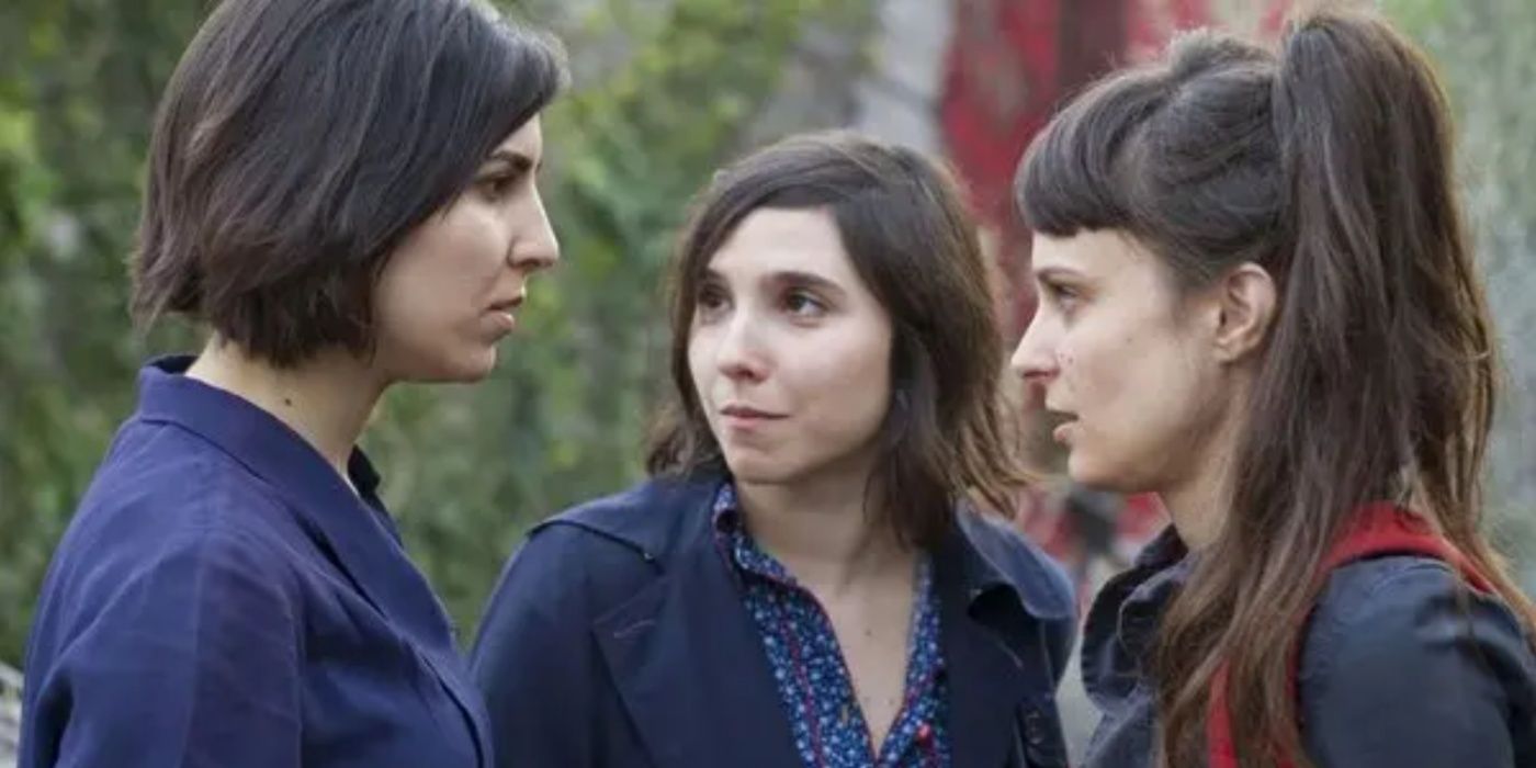 Agustina Muñoz, Laura Paredes and Romina Paula in The Princess of France.