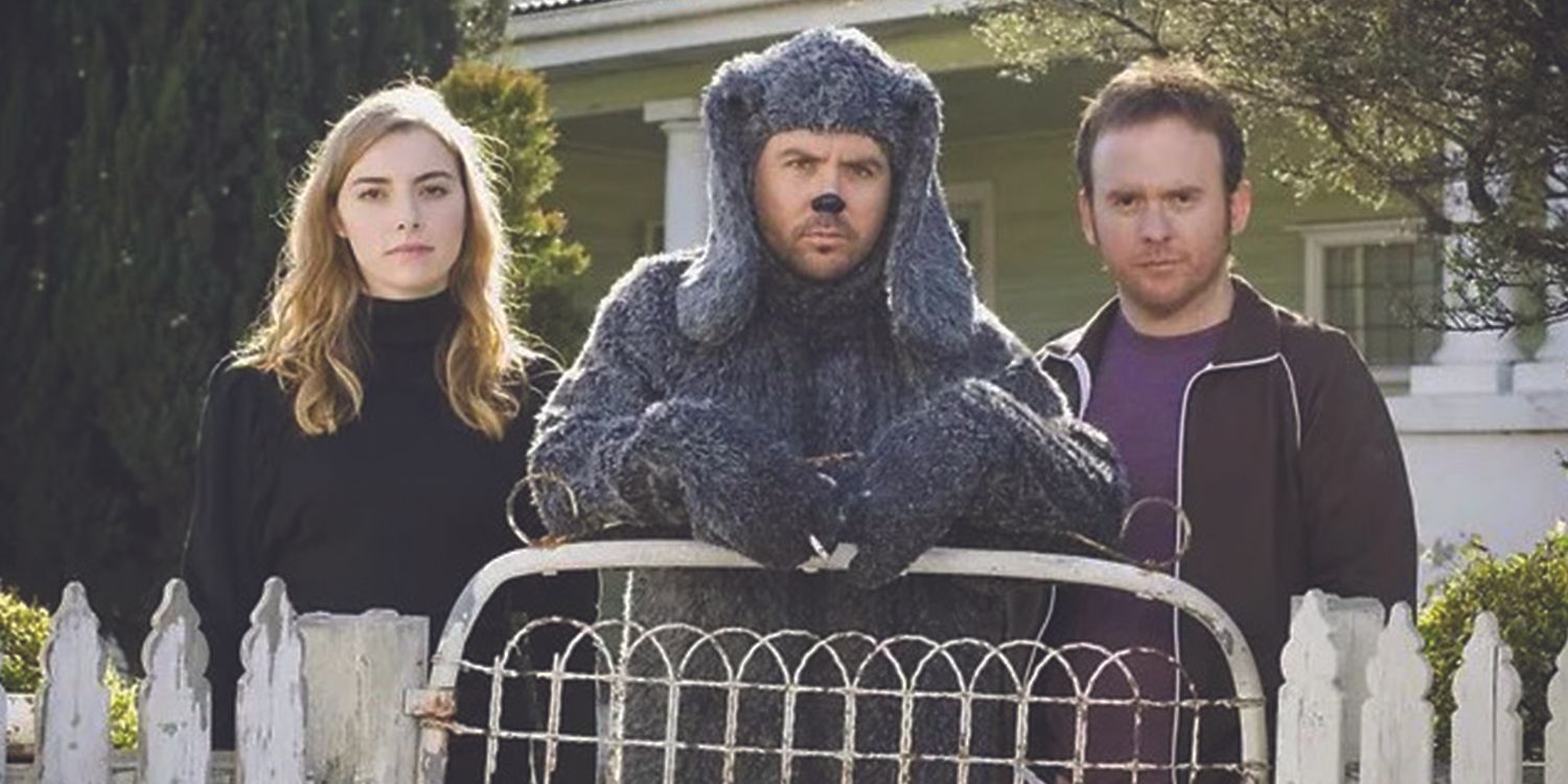 The cast of Wilfred (Australian version) looking at the camera.