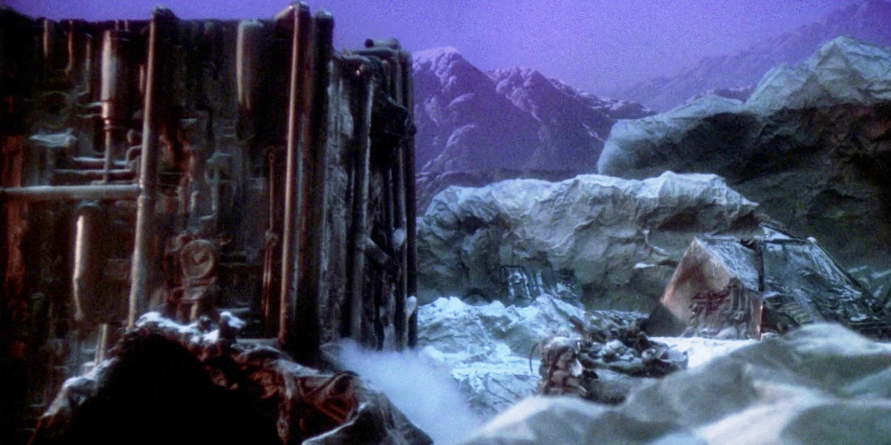 A crashed Borg scout ship on an alien planet