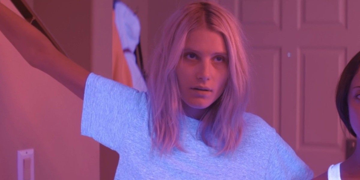 Dree Hemingway in Starlet