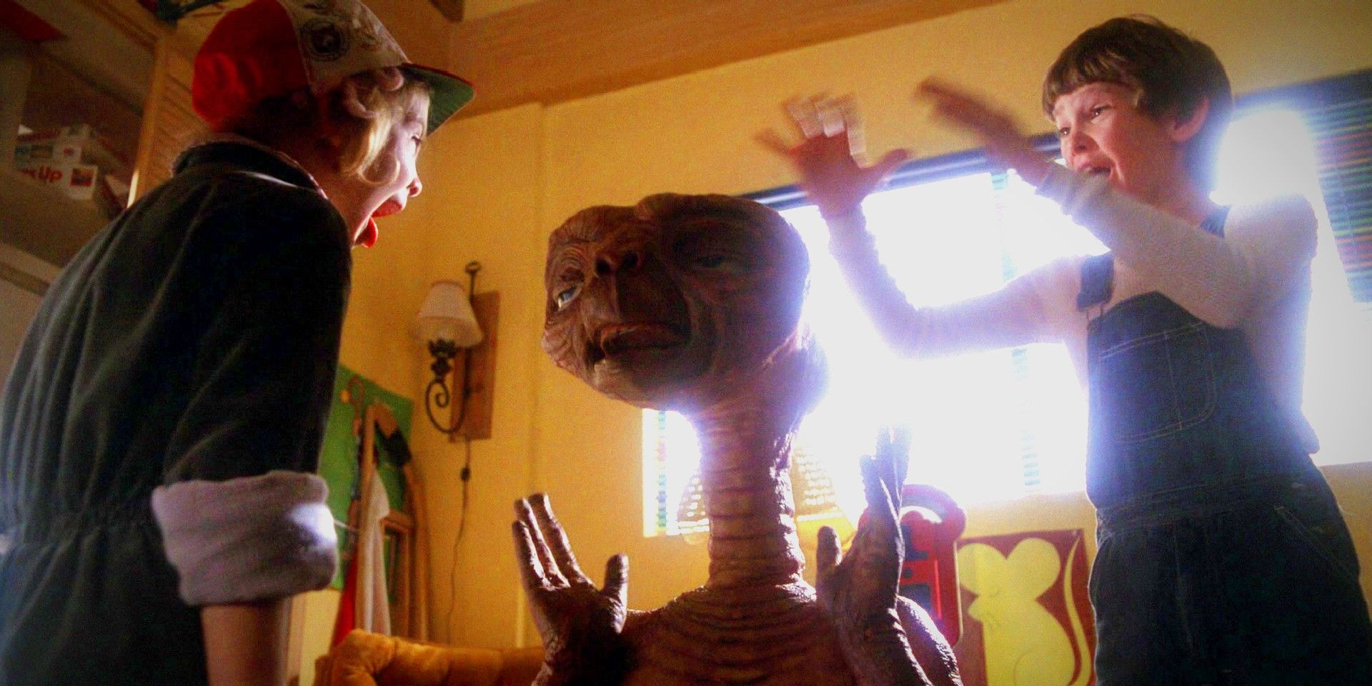 ET gets scared of a young girl