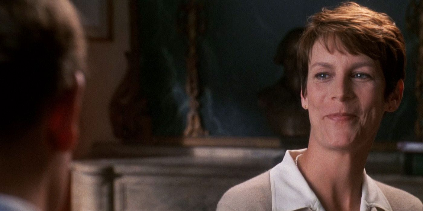 Halloween H20 Laurie Strode smiling