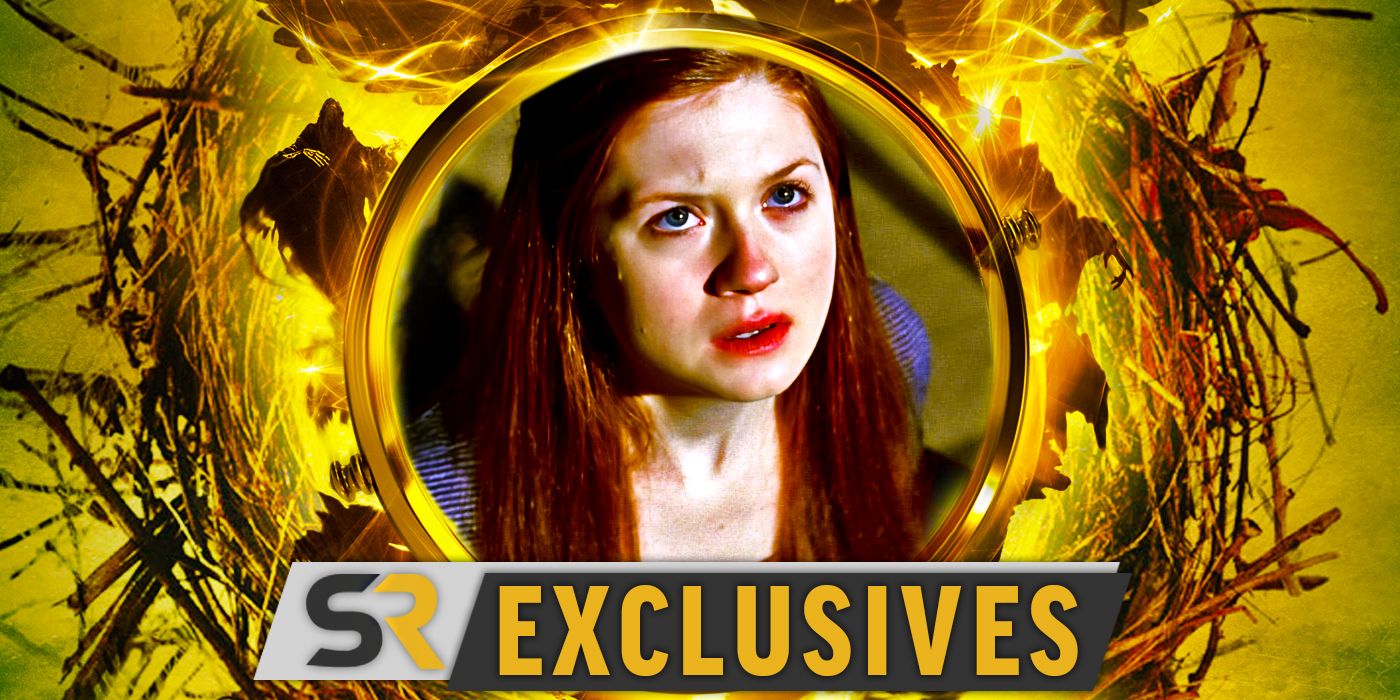 Harry Potter Ginny actor with SR Exclusives logo