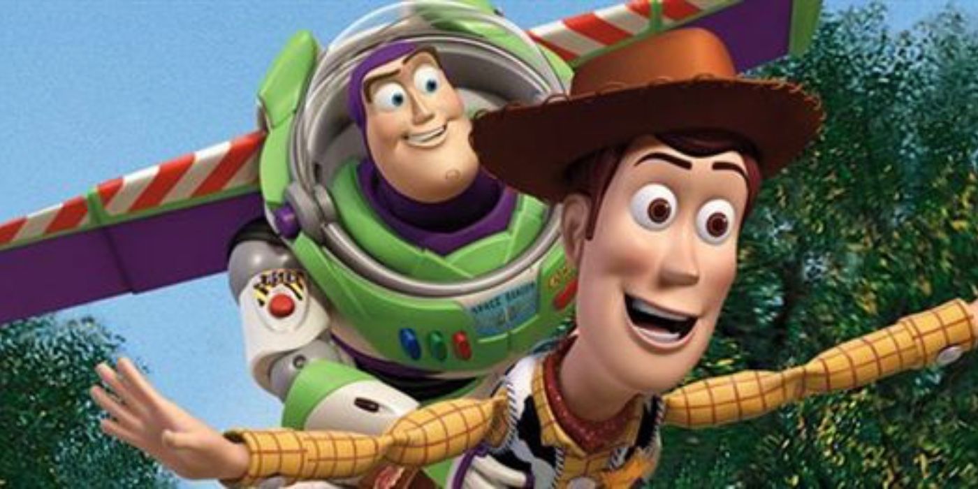Buzz Lightyear y Woody volando por los aires en Toy Story 