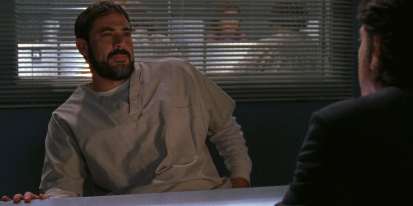 Jeffrey Dean Morgan guest stars in The O.C.
