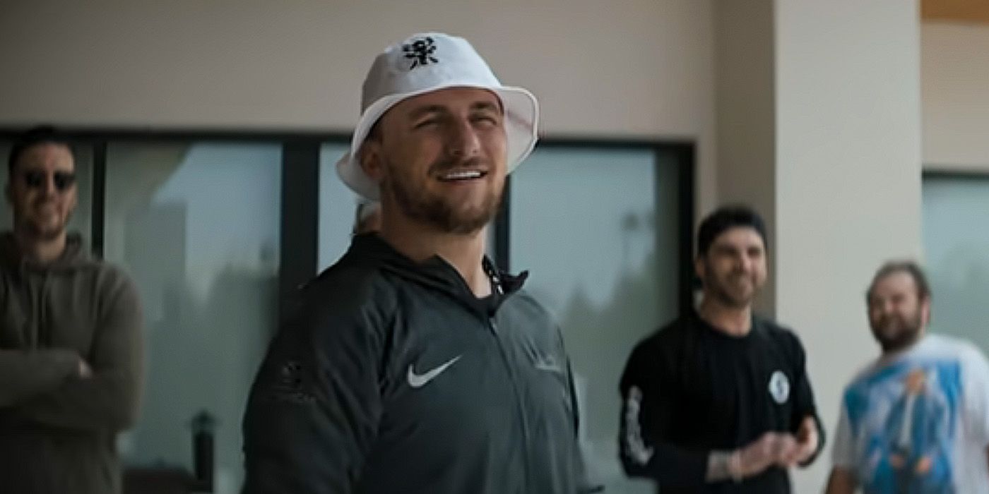 Johnny Manziel enjoying life in Untold