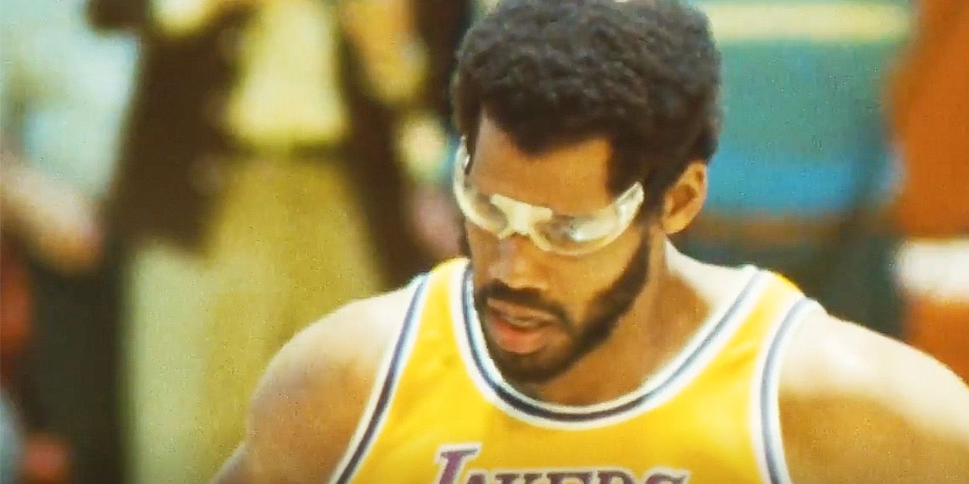 Kareem in goggles in Winning Time season 2