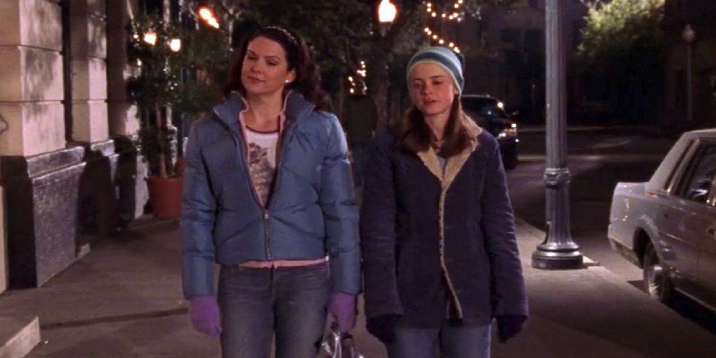 The Ultimate Fashion Guide: Lorelai Gilmore's Top 10 Most Iconic Outfits