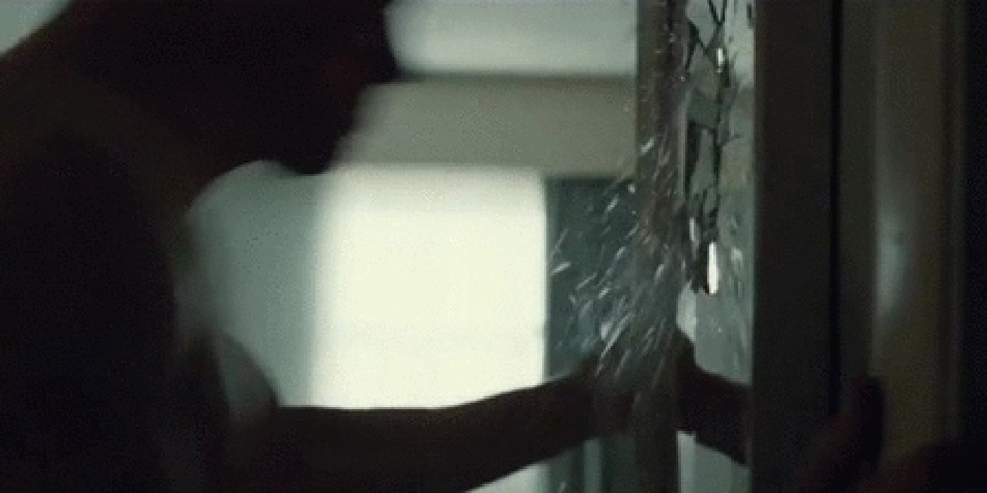 Channing Tatum Foxcatcher mirror smash scene