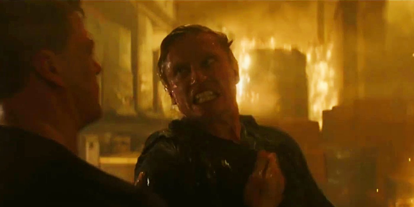 Reacher and Kliner Jr. fighting in Reacher