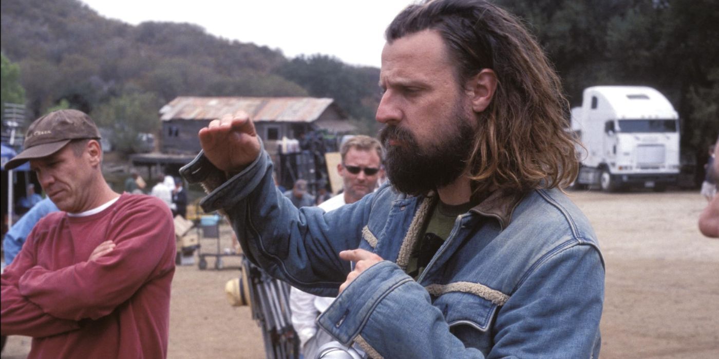 Rob Zombie looking sideways  while shooting The Devil&rsquo;s Rejects
