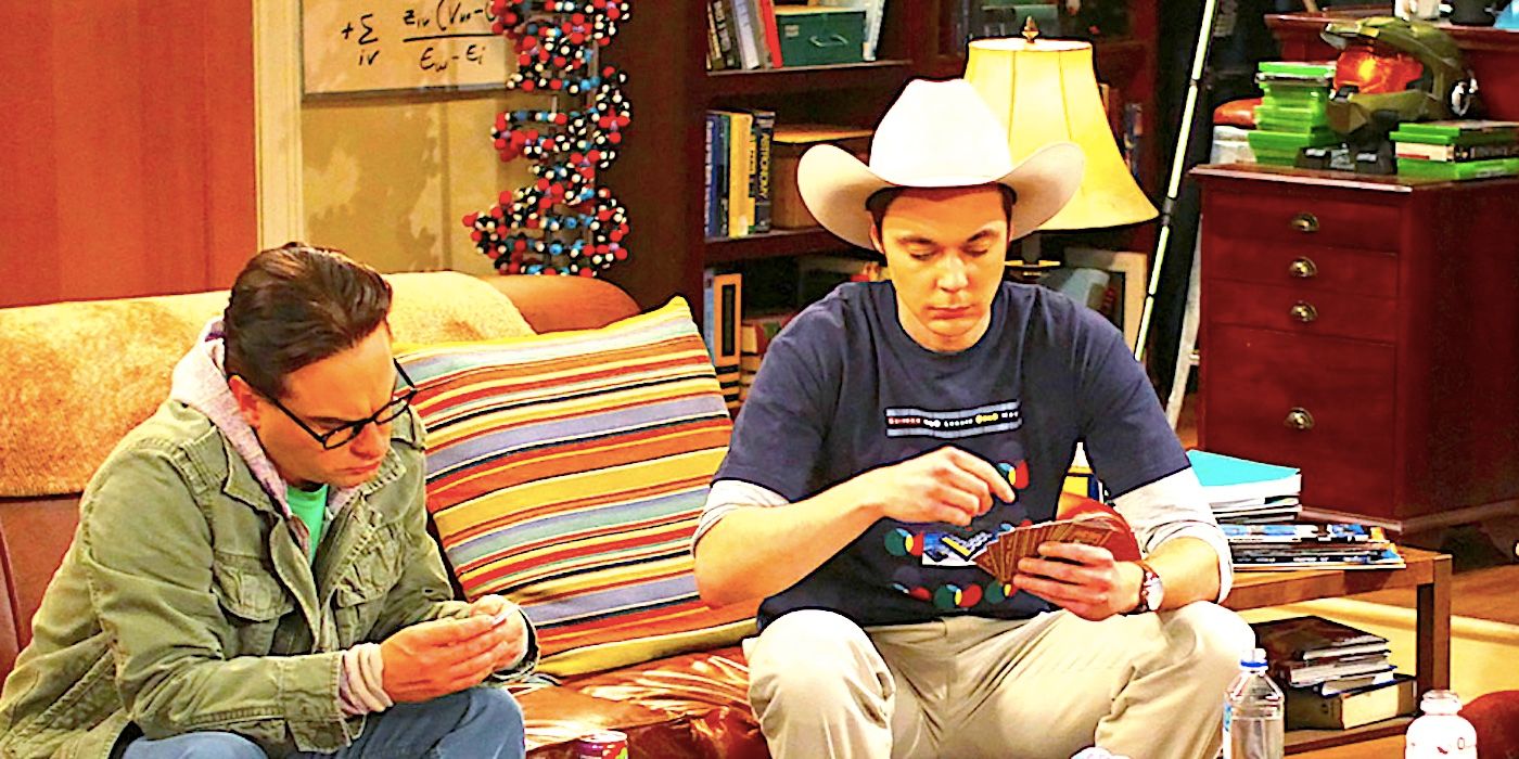 Sheldon con sombrero de vaquero con Leonard en The Big Bang Theory