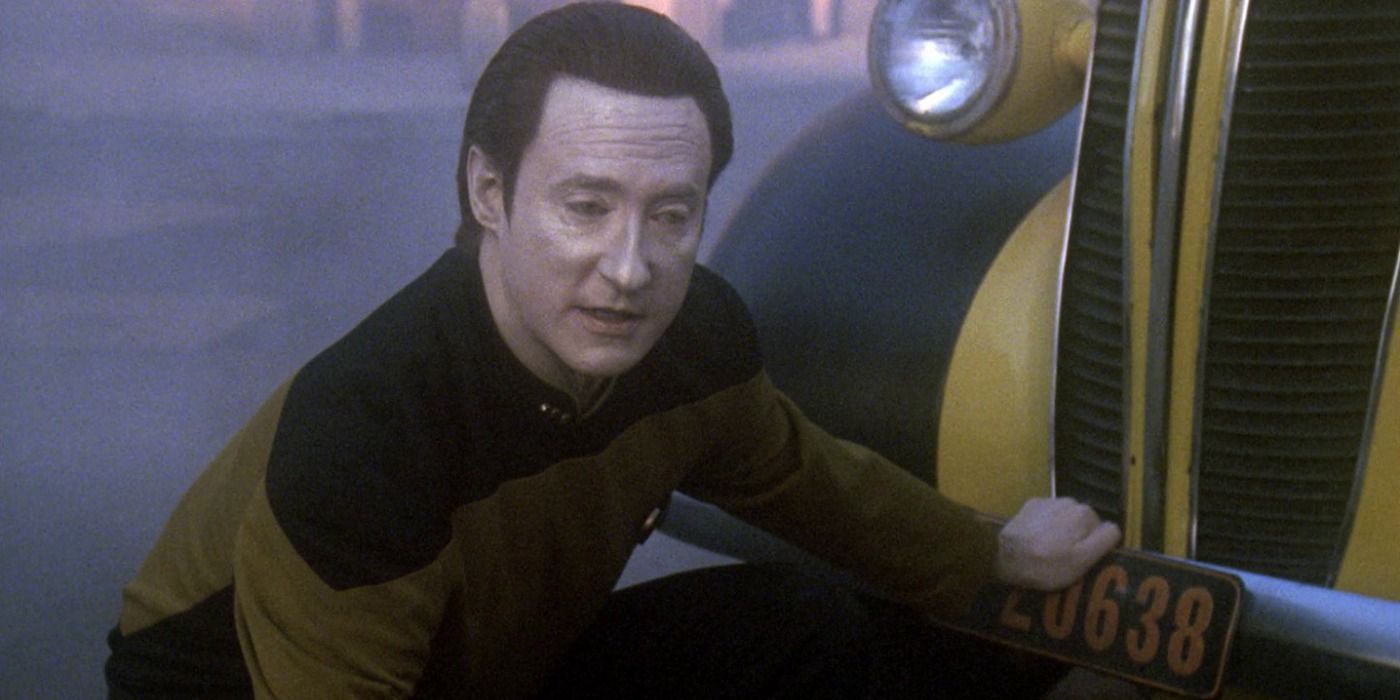 10 Strongest Characters In Star Trek History