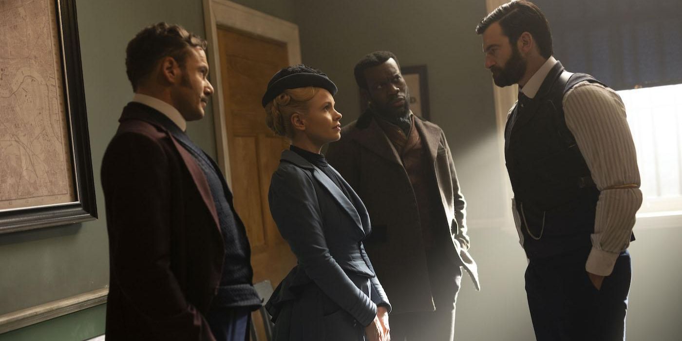The Duke talking to Miss Scarlet who&rsquo;s surrounded by Moses and another man.
