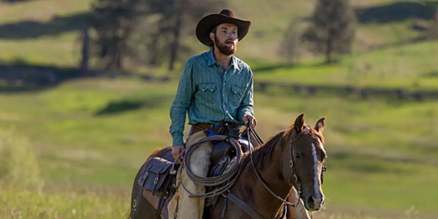 Kai Caster como Rowdy anda a cavalo em Yellowstone