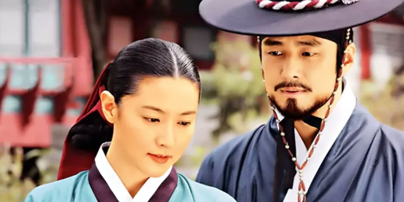 A woman and man in Joseon Era clothing in the Korean drama Jewel In The Palace