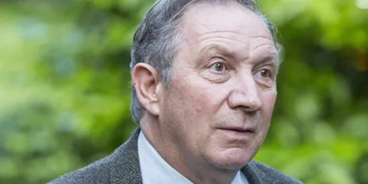 Arthur looks surprised in Broadchurch