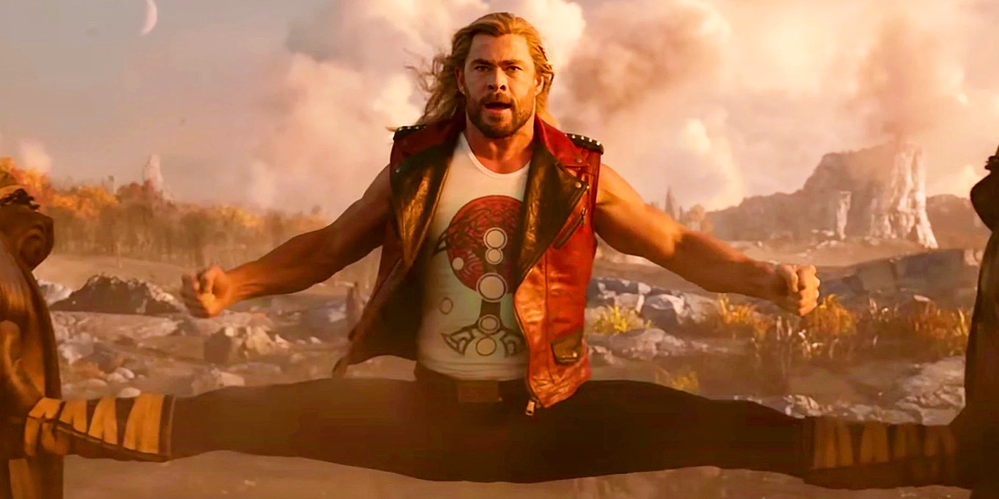 Chris Hemsworth doing Van Damme splits in Thor Love and Thunder