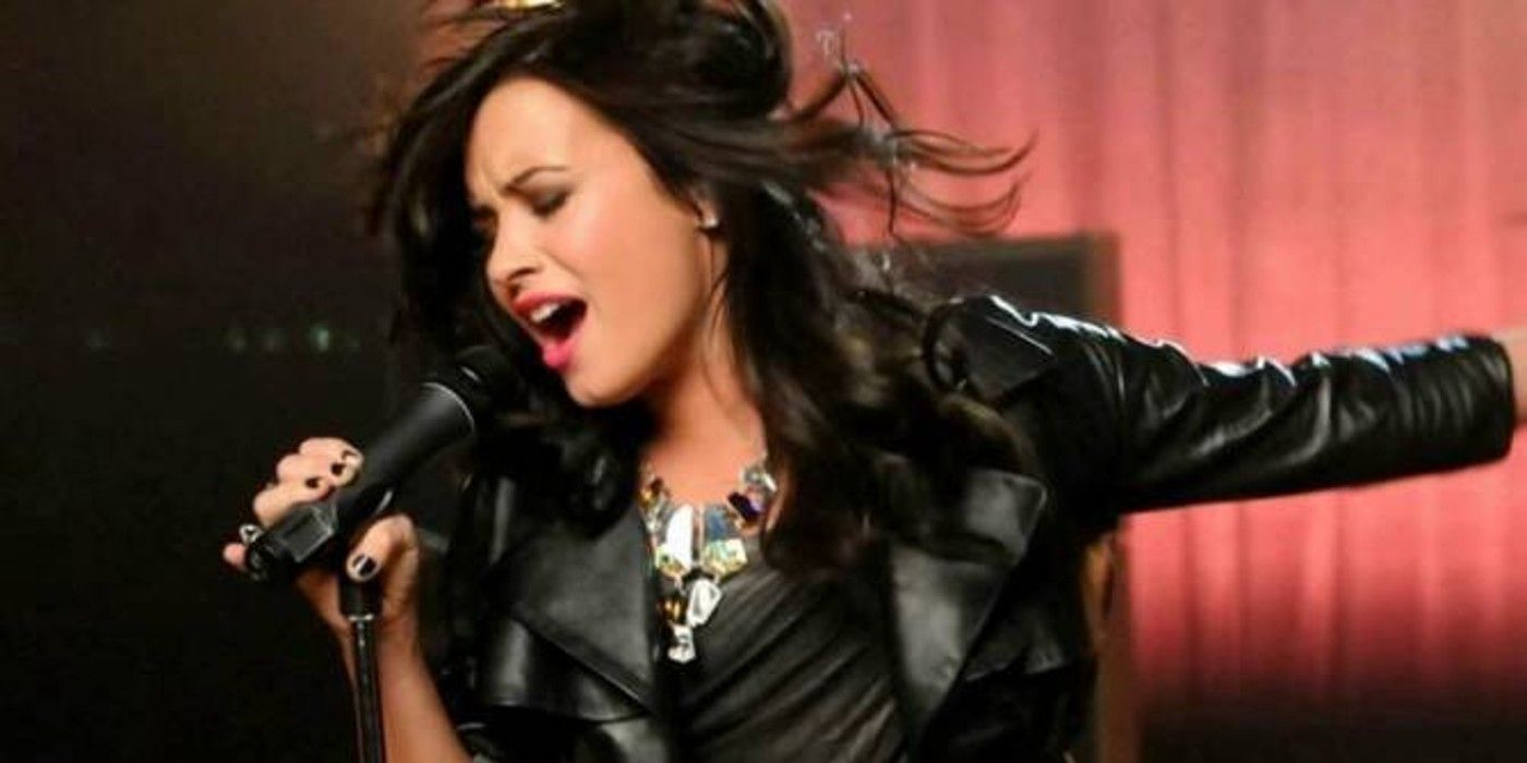 Demi Lovato Singing