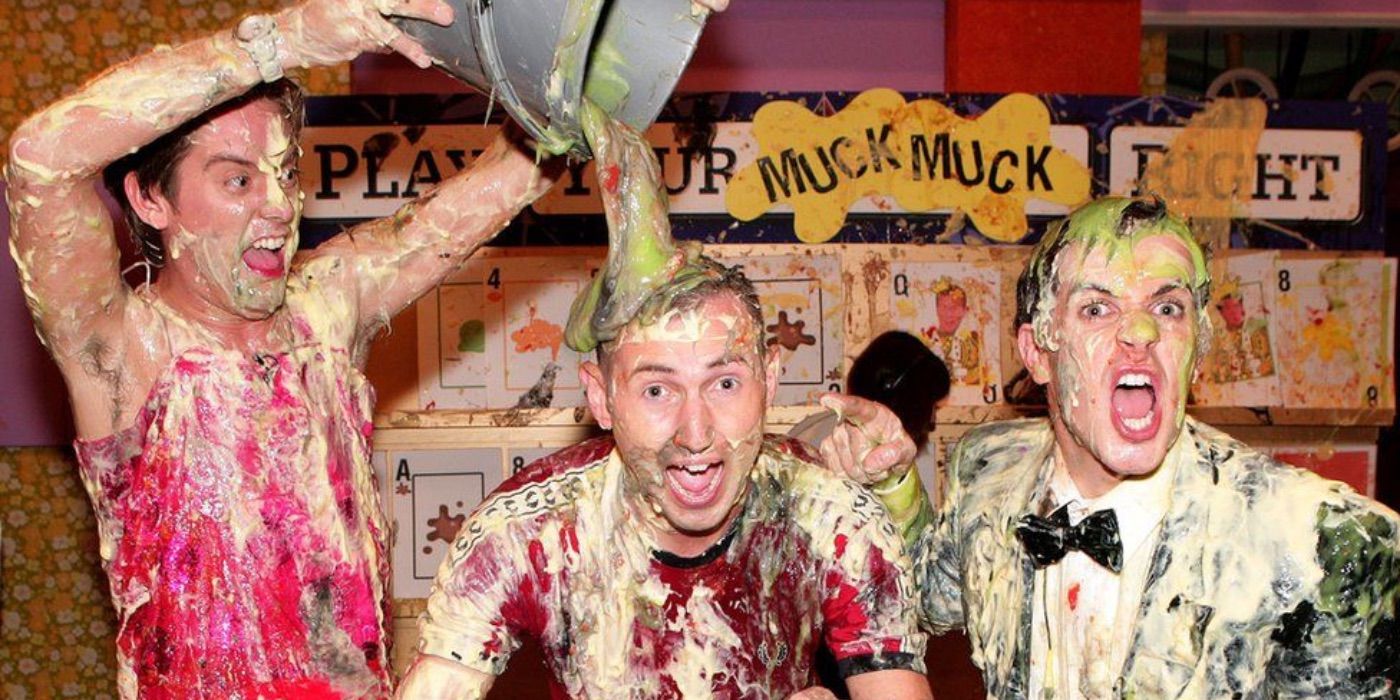 The hosts getting slimed in Dick &amp; Dom in da Bungalow